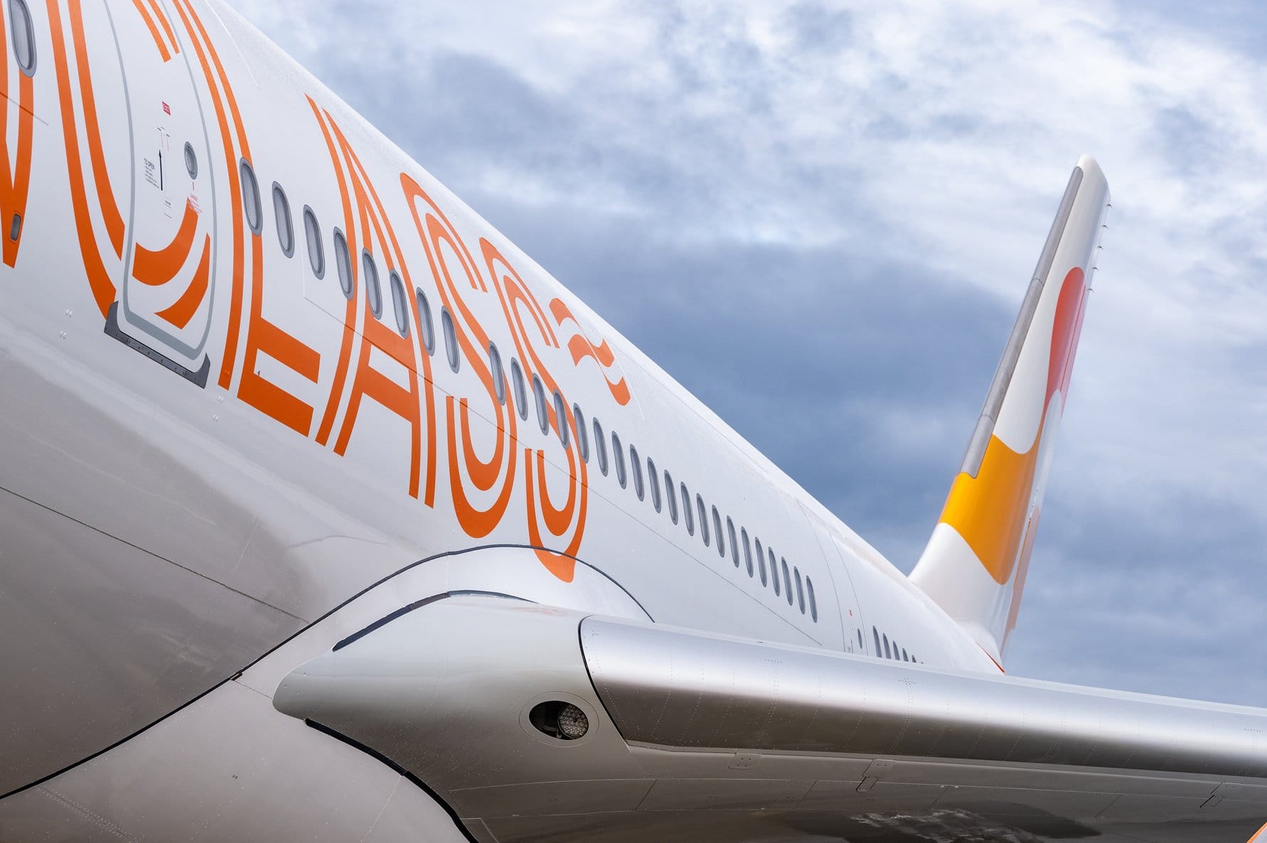 Sunclass Airlines and Lufthansa Technik expand their cooperation