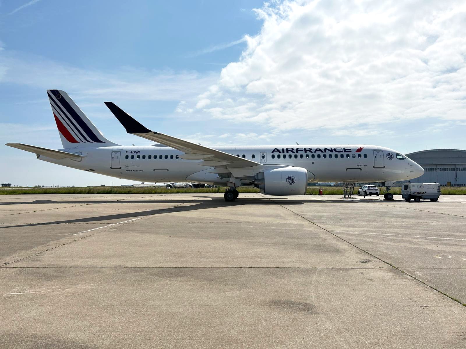 ABL Aviation Delivers Seventh A220-300 Sale- And-Leaseback To Air France